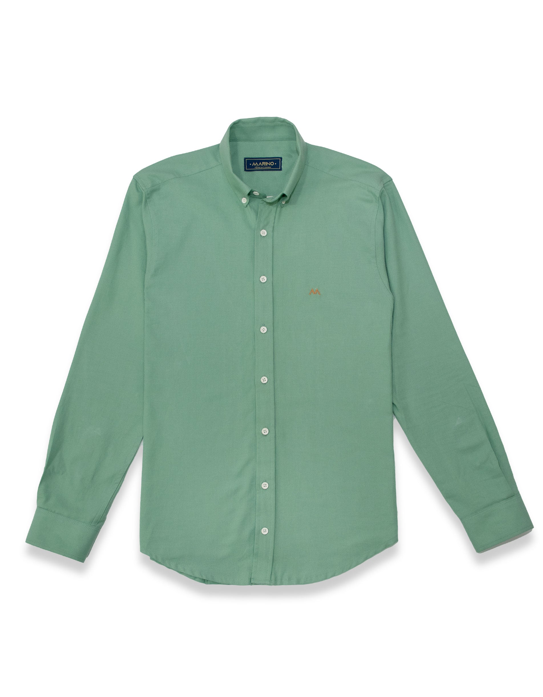 Descubre la perfecta combinación delibertad y frescura con nuestra camisa Oxford en color curuba. Confeccionada en 100% algodón, esta pieza no solo ofrece una textura suave al tacto, sino que también respira con naturalidad, manteniéndote cómodo durante todo el día.